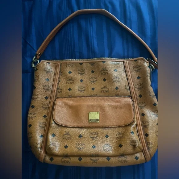 PRE LOVED COGNAC MCM SHOULDER BAG - Picture 7 of 8